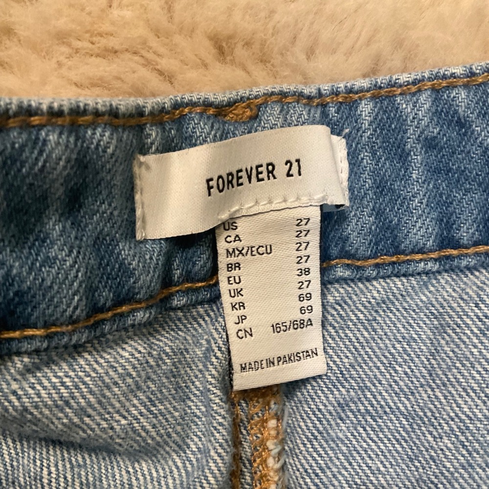 Forever 21 Low Rise Baggy‎ Denim Jeans Size 27 Raw Hem Medium Blue Womens - Picture 3 of 9